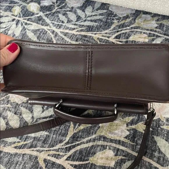Brown Leather Bag Crossbody Top Handle Silver Accents Like New Flap Turn lock - Picture 9 of 15